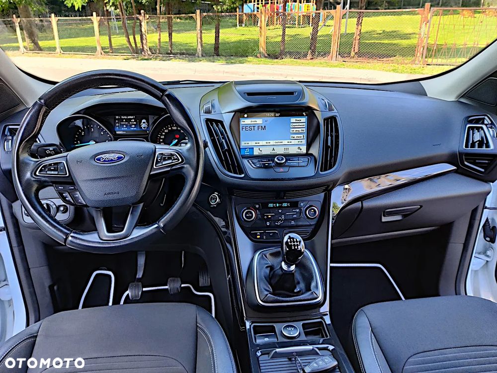 Ford Kuga 2.0 TDCi 4x2 Titanium - 18