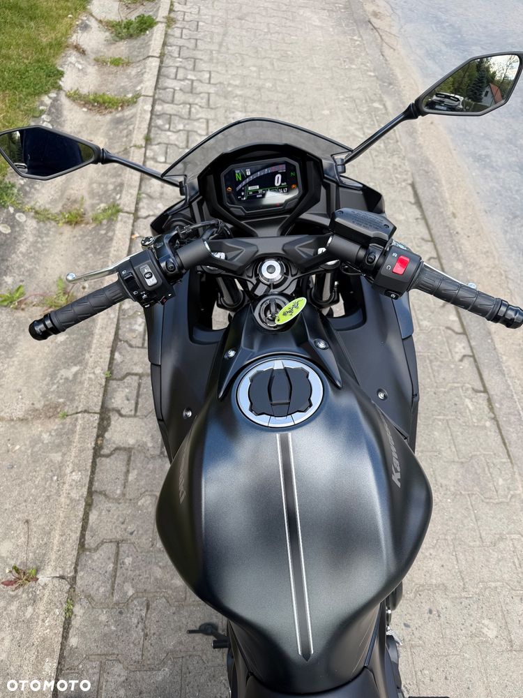 Kawasaki Ninja - 7