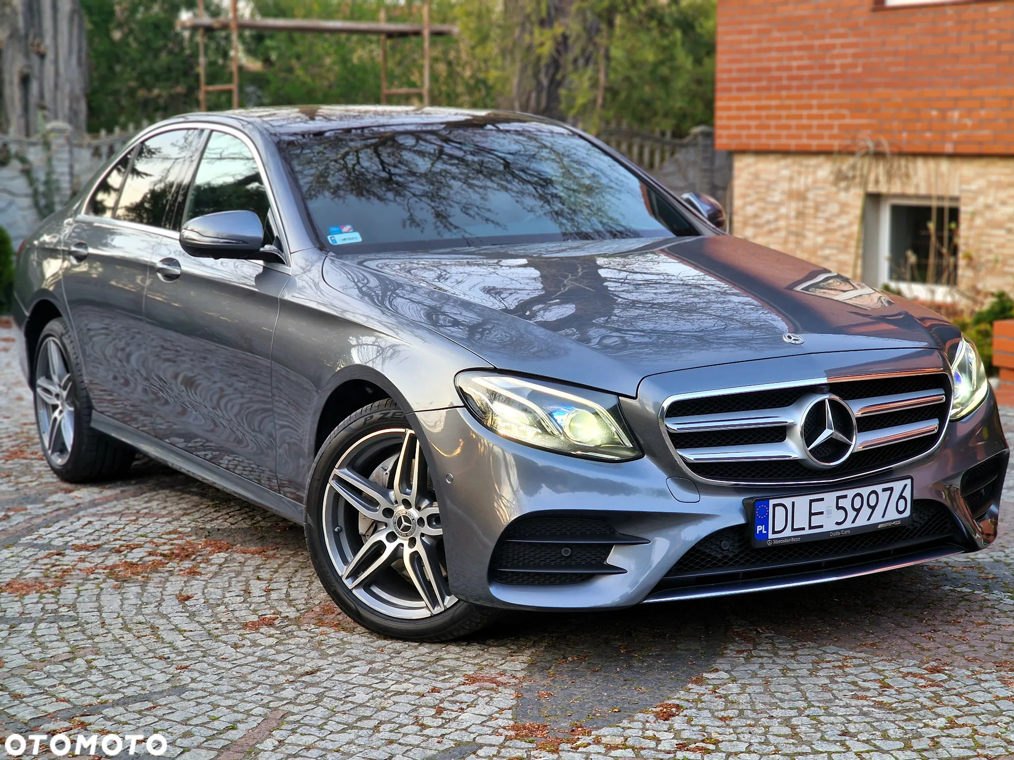 Mercedes-Benz Klasa E 220 d 4-Matic 9G-TRONIC - 40