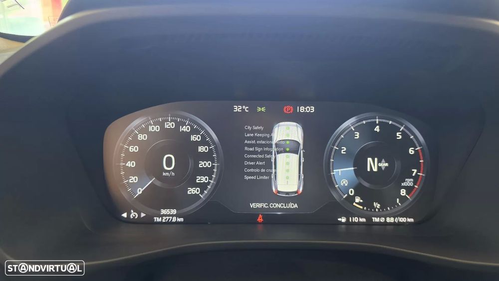 Volvo XC 40 1.5 T3 Inscription Tech Edition - 42