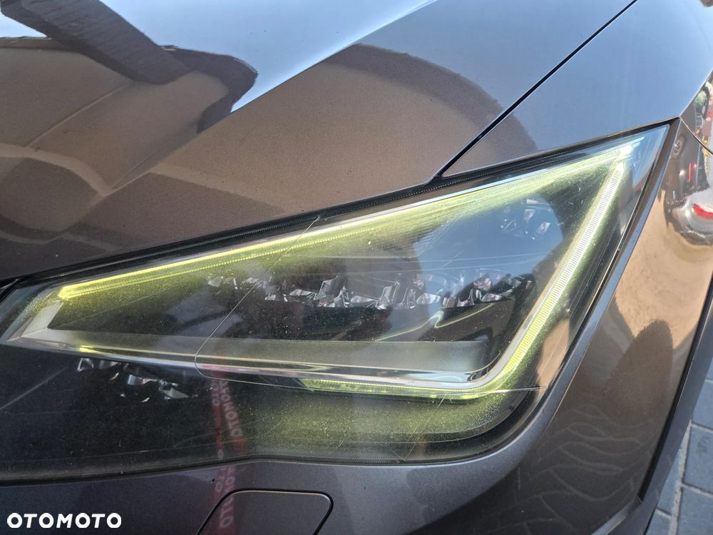 Seat Leon 2.0 TDI Xcellence S&S DSG - 22
