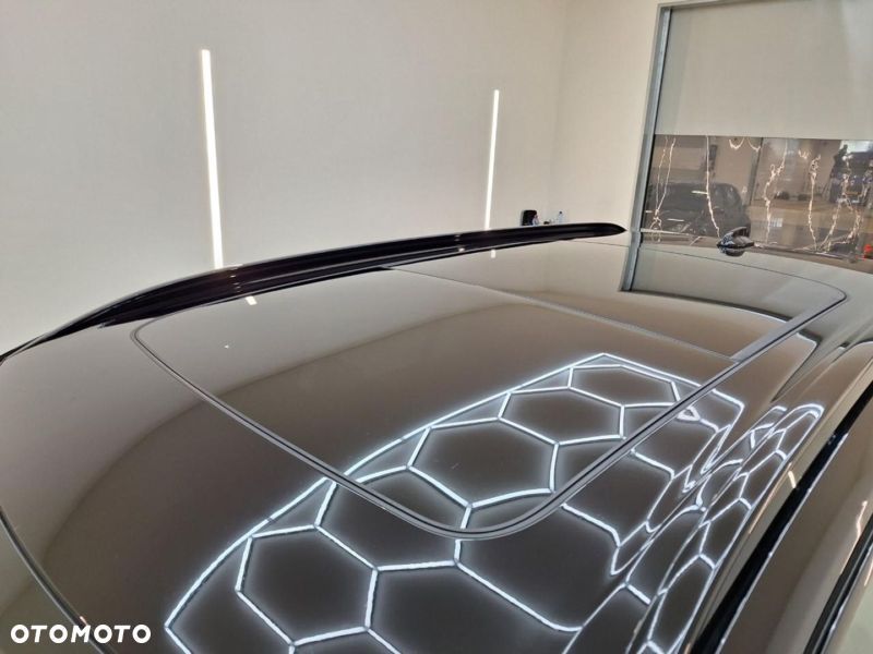Volvo XC 90 T8 AWD Ultra Black Edition - 16