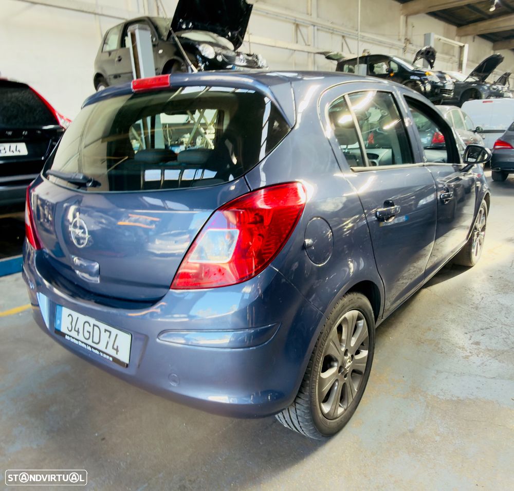 Opel Corsa 1.2 Cosmo - 6