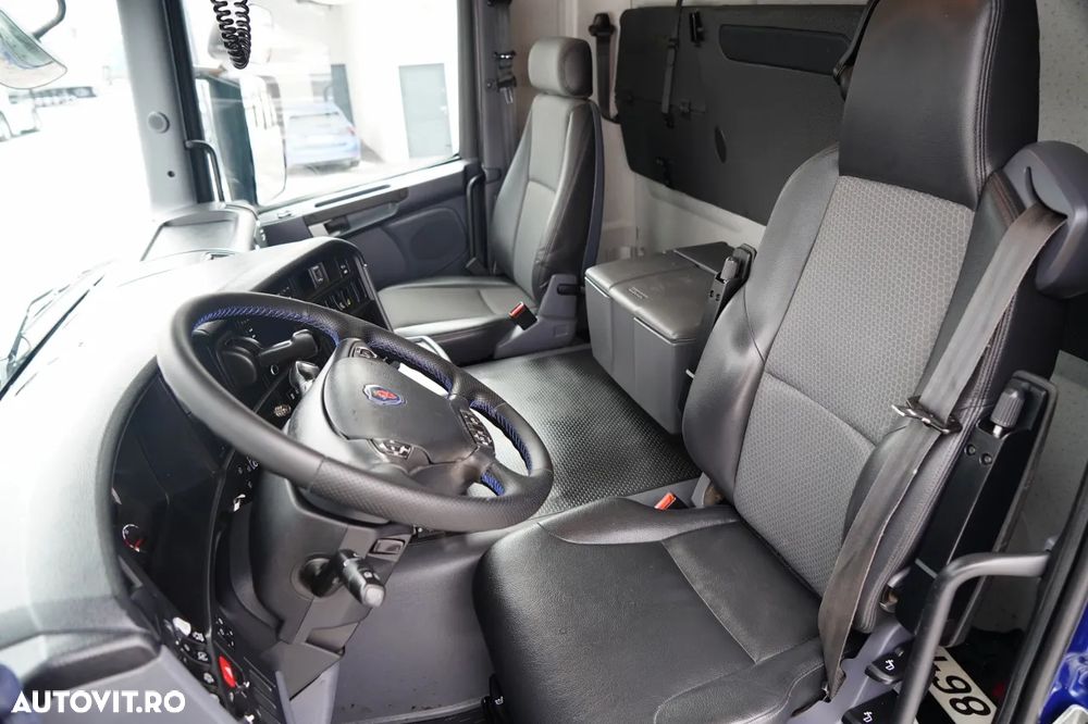 MAN G 490 / 8x4 / BASCULATOR SPATE / CLAPETĂ HIDRAULICĂ / CORTINĂ AUTOMATĂ / MANUALĂ / EURO 6 - 28