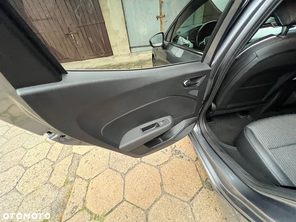 Renault Clio - 15