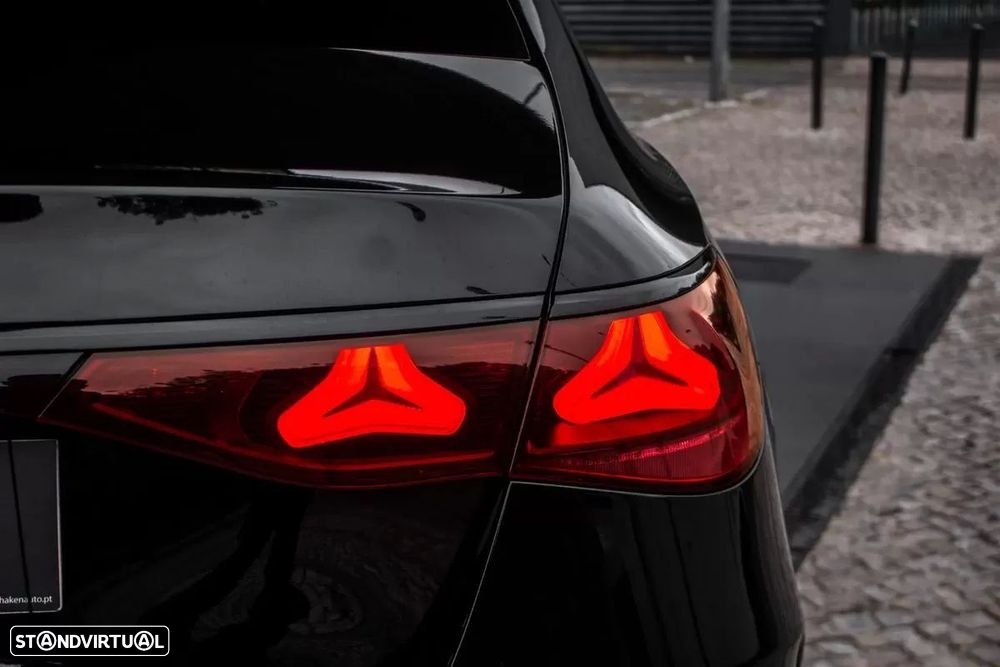Mercedes-Benz E 220 d AMG Line - 12