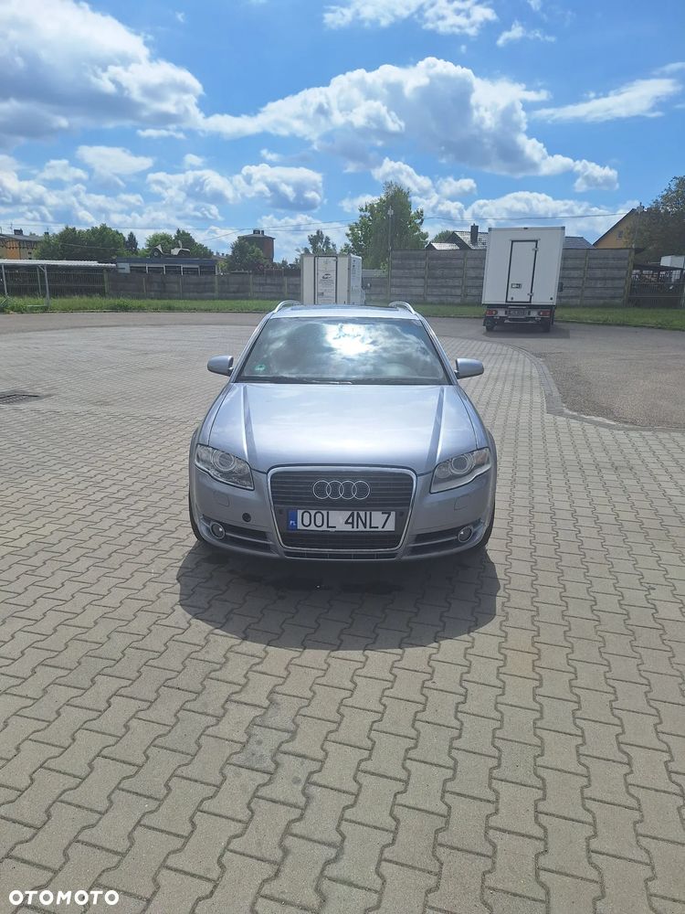 Audi A4 Avant 2.0 TDI - 1