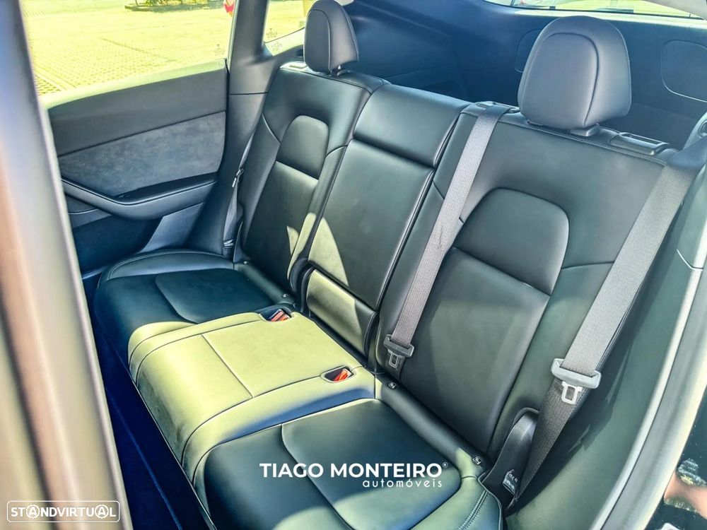 Tesla Model Y Tração Traseira - 46
