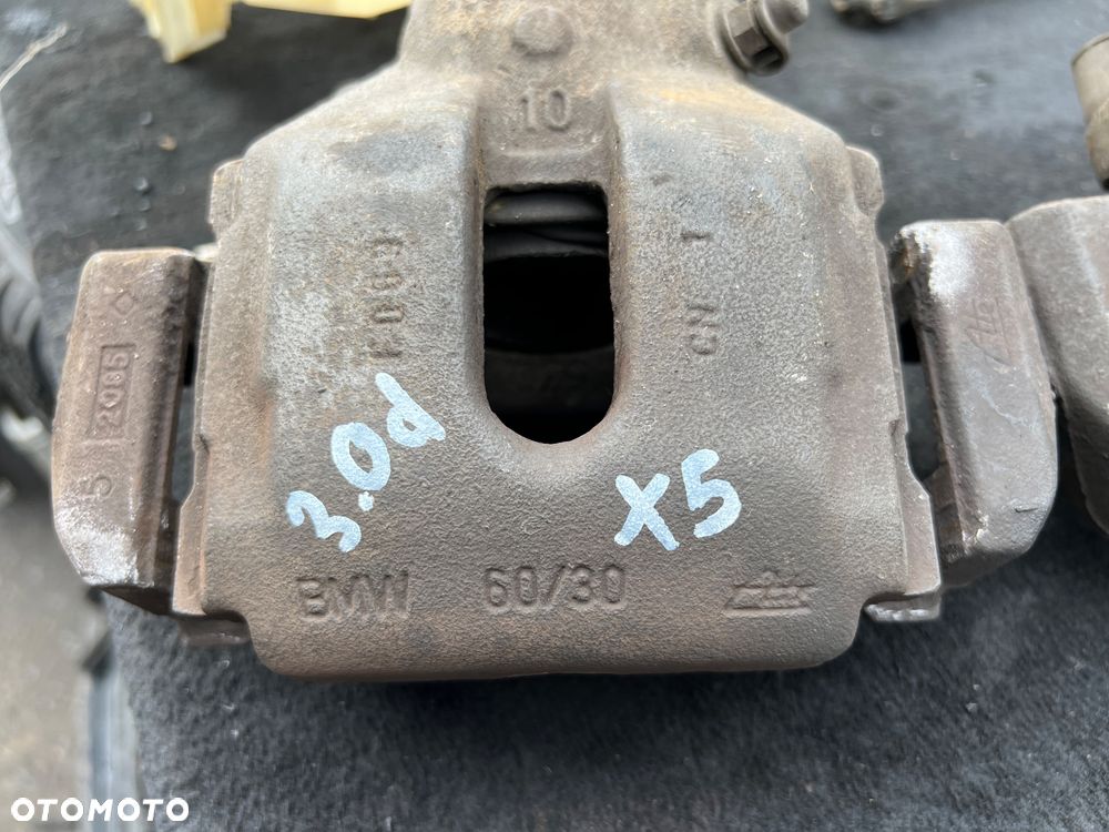 Zaciski jarzma Bmw x5 e53 3.0d 60/30 sprawne ! Bdb stan - 2