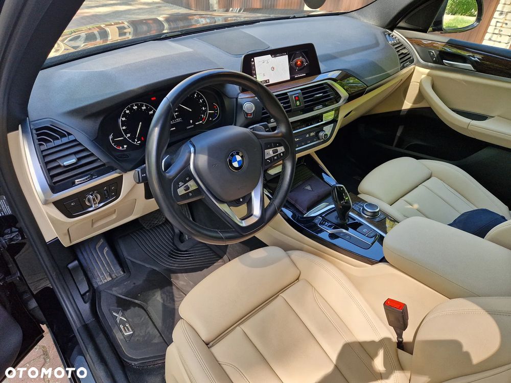 BMW X3 xDrive30i GPF Luxury Line - 7