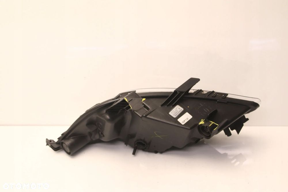 OPEL ASTRA J HALOGEN PRAWY LAMPA PRZECIWMIEGLNA ZDERZAKA 13264642 - 2