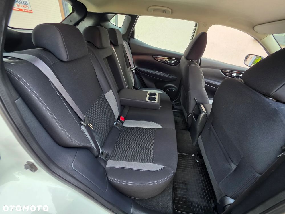 Nissan Qashqai 1.6 dCi 4x4 Acenta S&S - 25