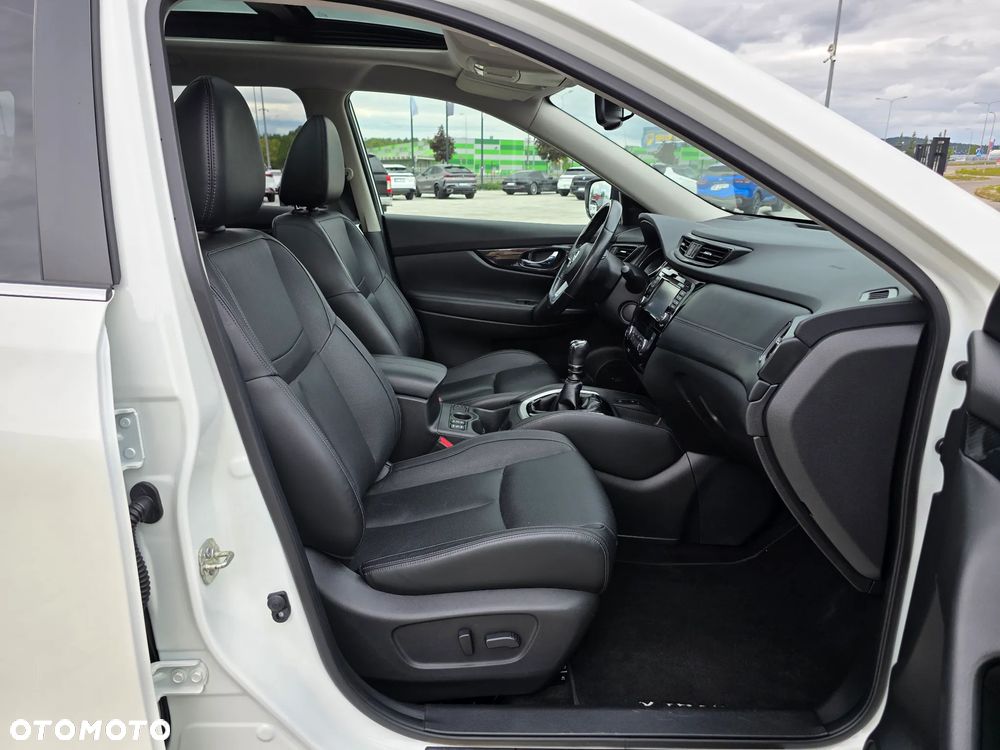 Nissan X-Trail 1.6 DIG-T Tekna 2WD - 31