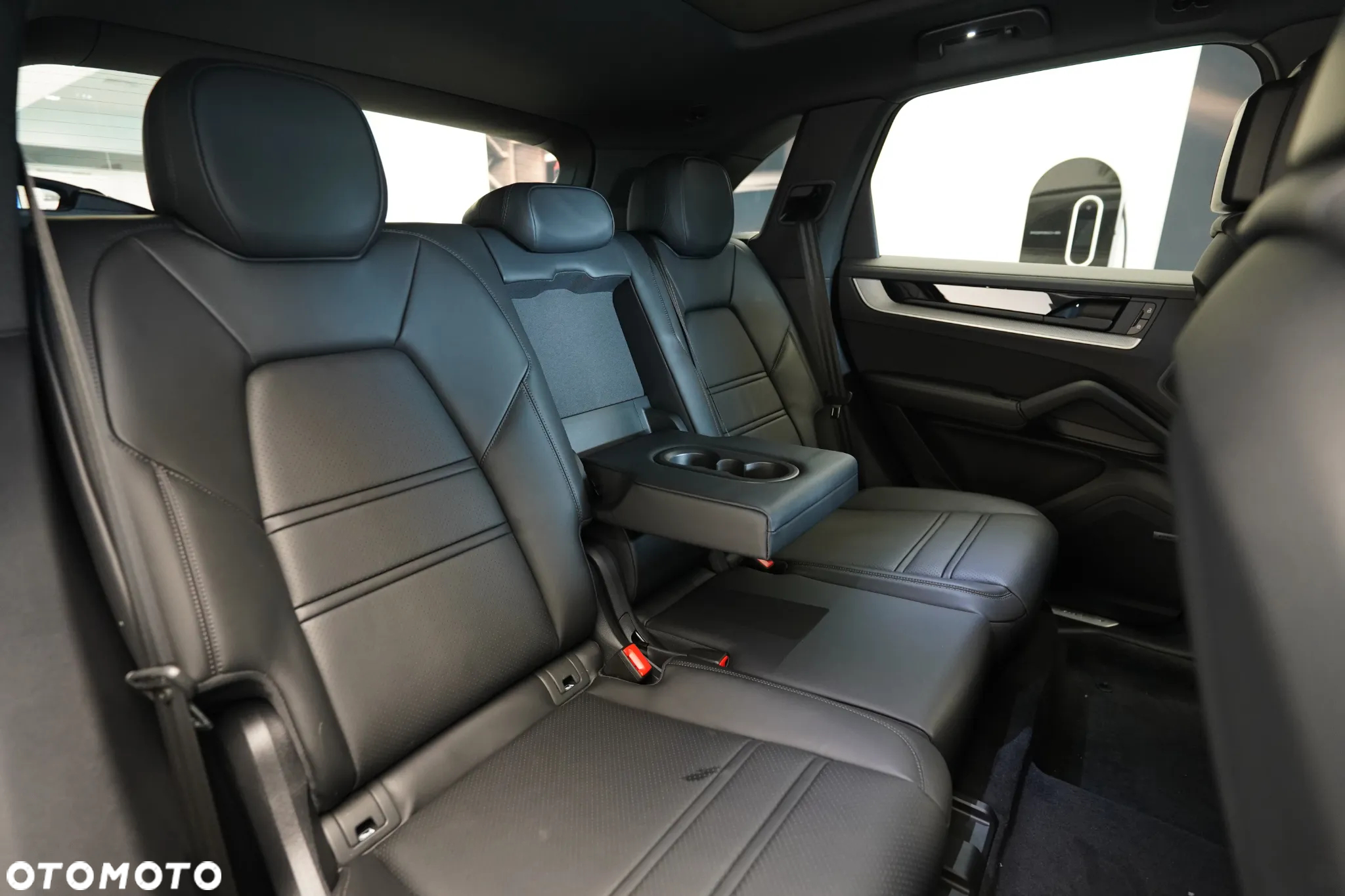 Porsche Cayenne Standard - 13
