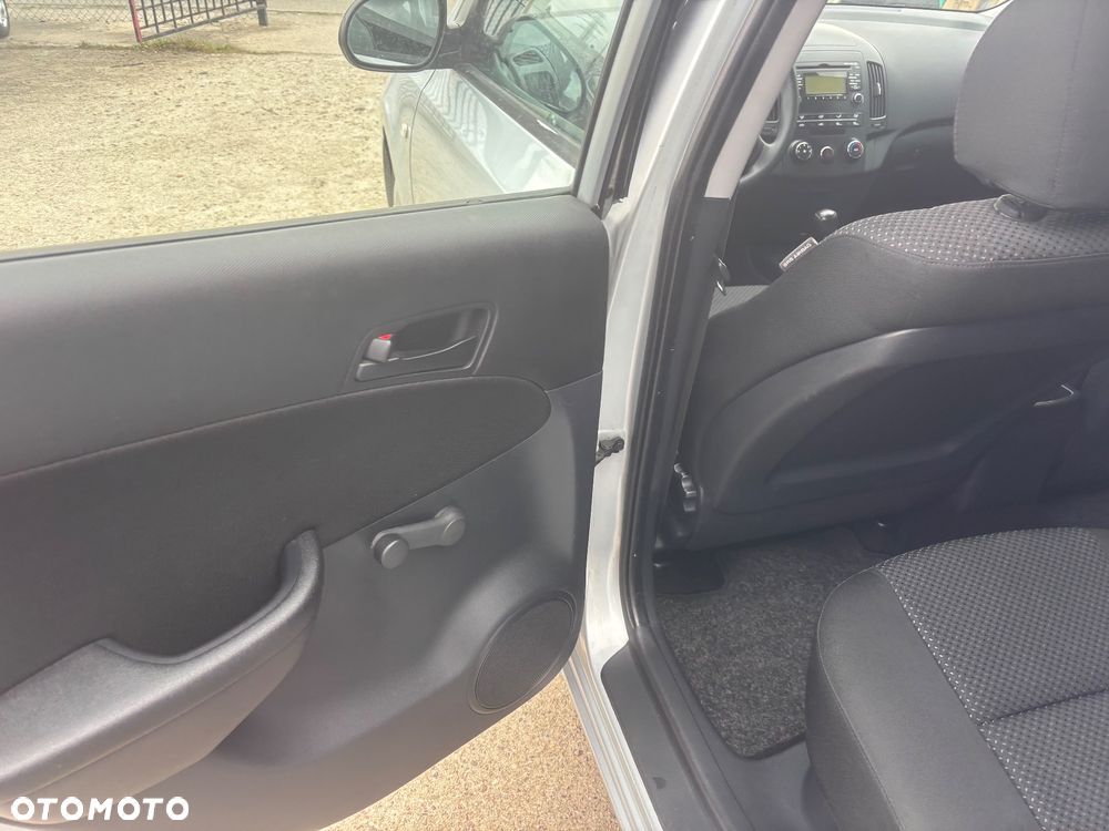 Hyundai i30 1.4 Edition Plus - 24