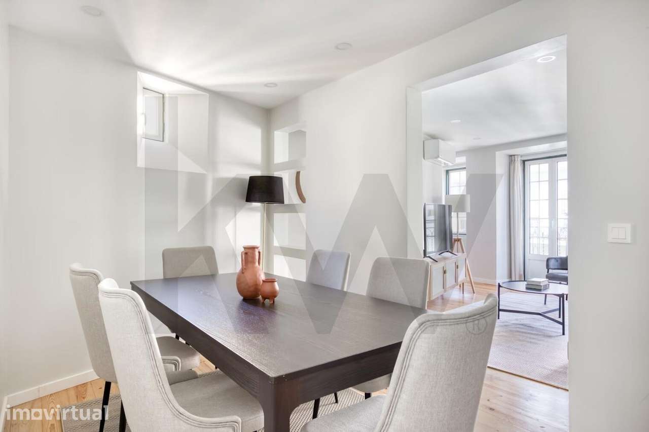 Apartamento T3 renovado, de charme, na Tv. de São Plácido - Grande imagem: 2/33