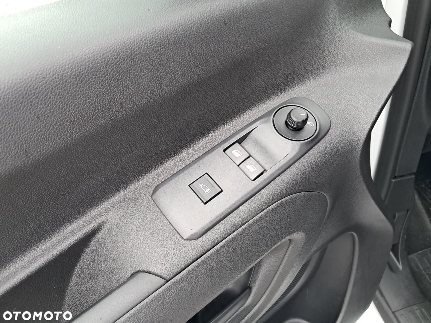 Toyota PROACE CITY - 11