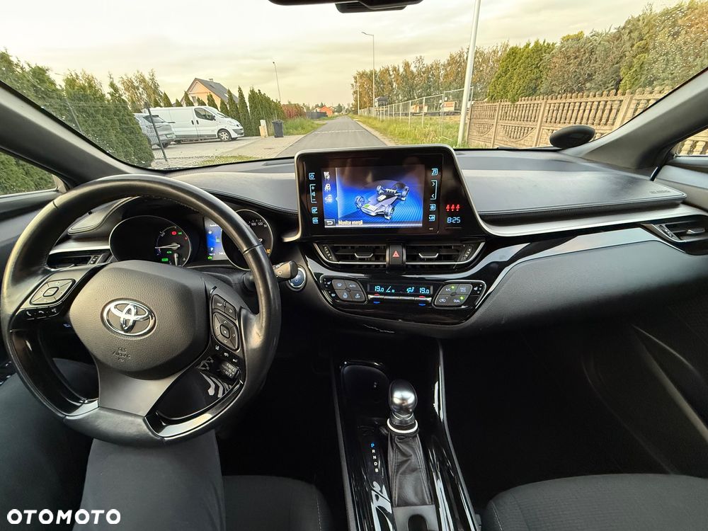 Toyota C-HR - 4