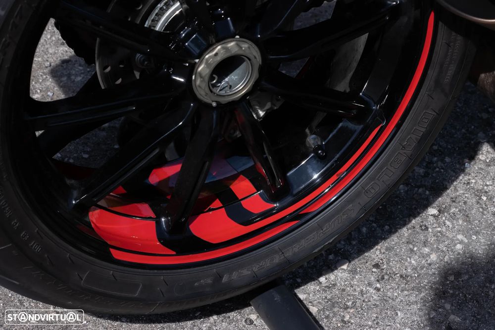 MV Agusta Brutale RR Pirelli Edition 36/50 - 30