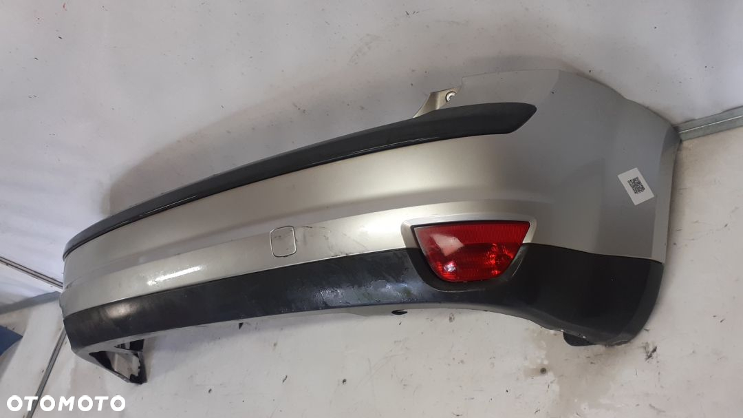 * ZDERZAK TYŁ TYLNY FORD FOCUS MK.2 II 03 SREBRNY - 2