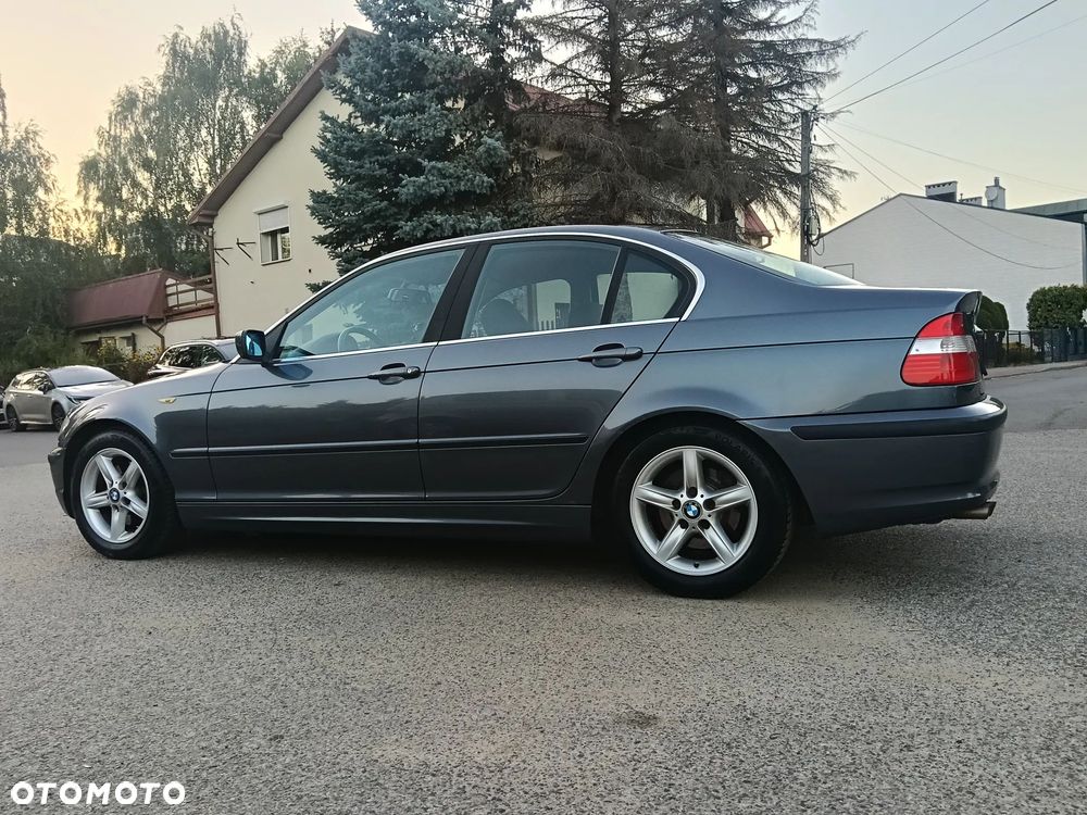 BMW Seria 3 325i Edition Sport - 21
