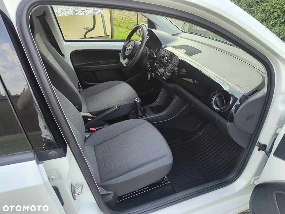 Volkswagen up! - 11