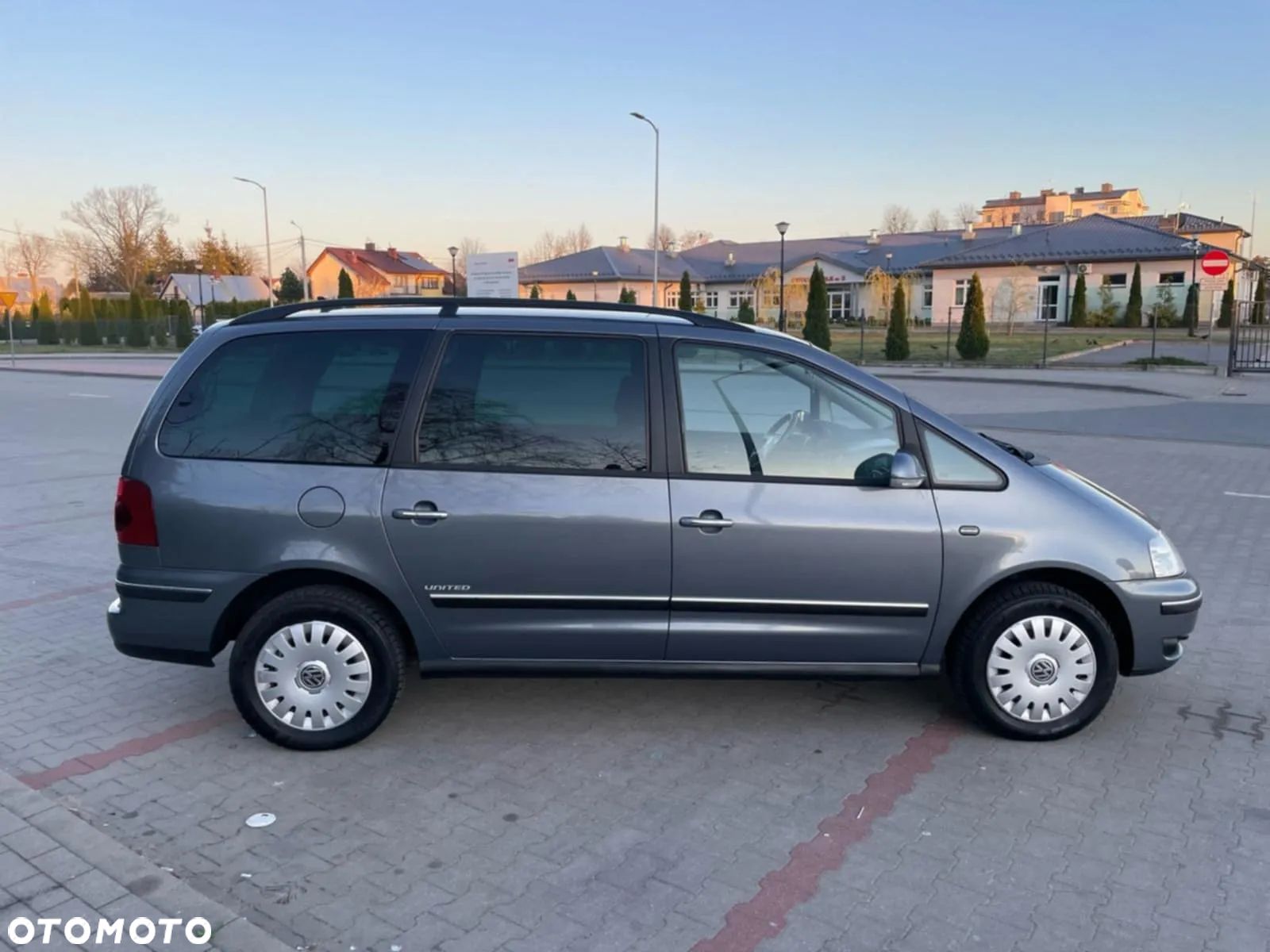 Volkswagen Sharan 2.0 TDI 4Mot Trendline - 1
