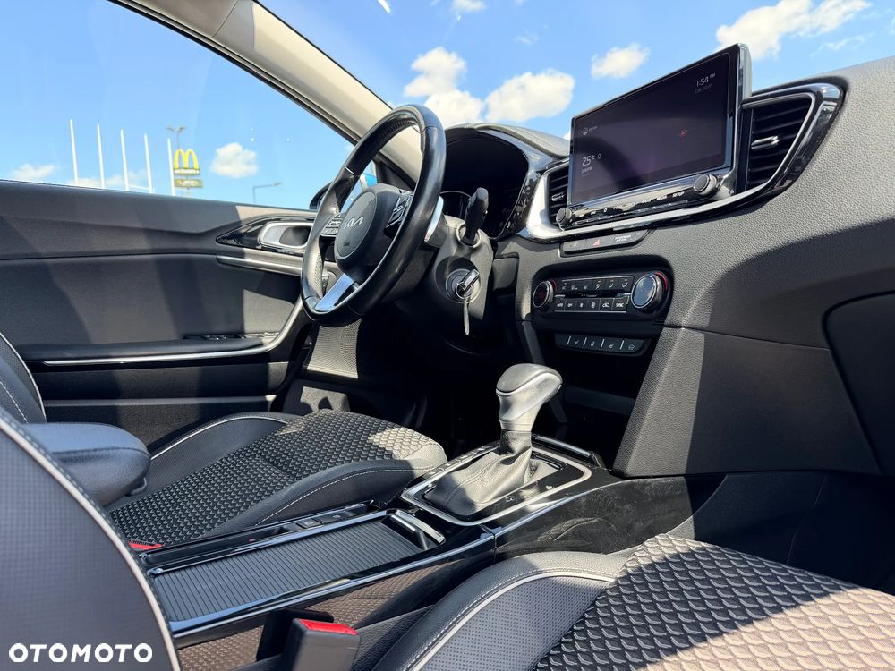 Kia Ceed 1.5 T-GDI L Business Line DCT - 22