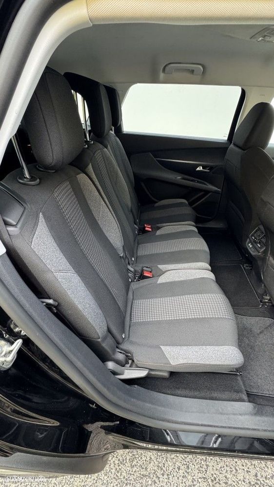 Peugeot 5008 1.2 PureTech Allure EAT8 - 10