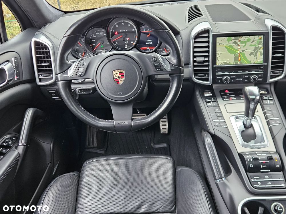 Porsche Cayenne Turbo Tiptronic S - 6