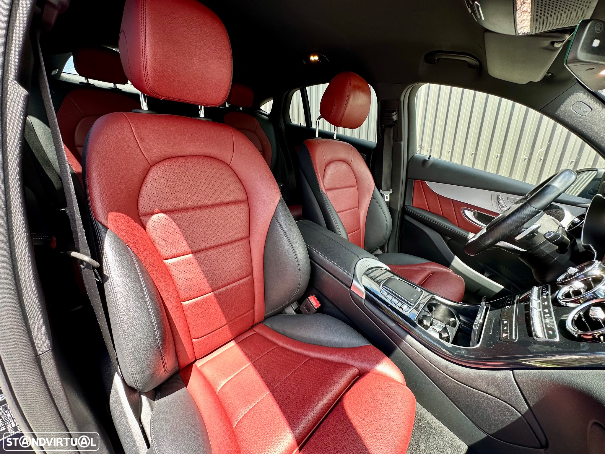 Mercedes-Benz GLC 300 de Coupé 4Matic - 36