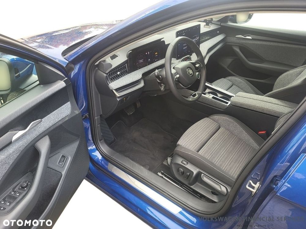 Skoda Superb 1.5 TSI mHEV Selection DSG - 6