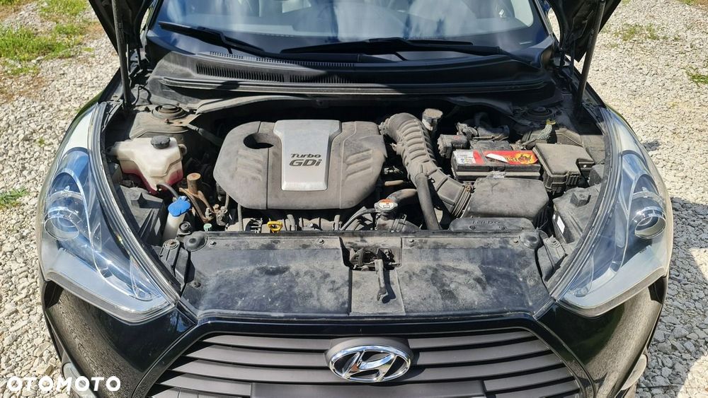 Hyundai Veloster 1.6 Turbo Premium - 29