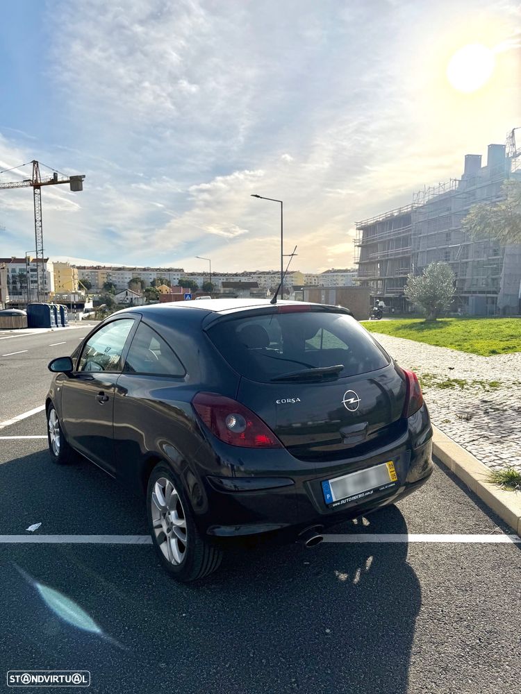 Opel Corsa 1.2 16V Enjoy - 3
