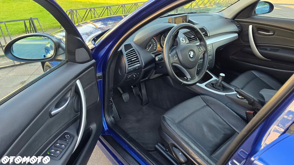 BMW Seria 1 120d DPF Edition Sport - 9