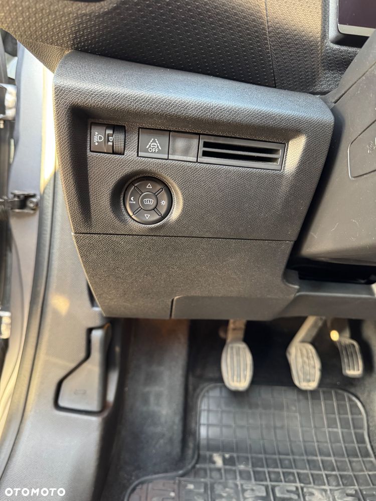 Citroën C4 1.5 BlueHDi Shine S&S - 30