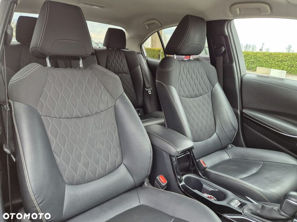Toyota Corolla 1.8 Hybrid Executive - 15