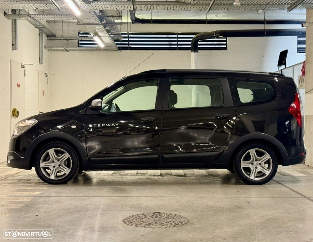Dacia Lodgy 1.5 Blue dCi Stepway 7L - 8