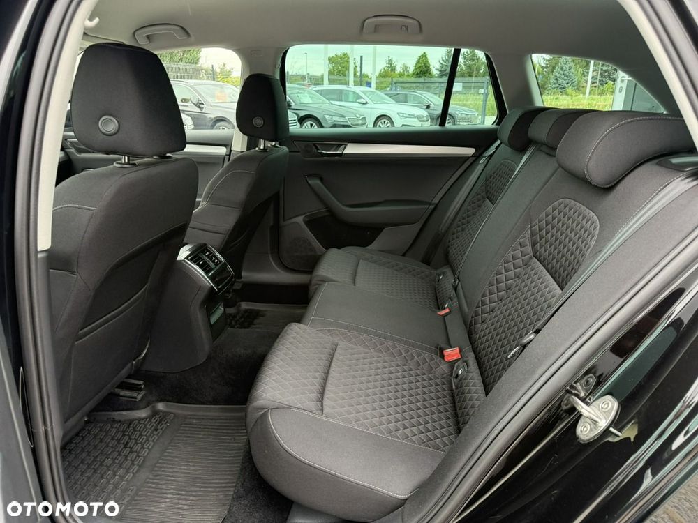 Skoda Superb 2.0 TDI SCR Ambition - 15