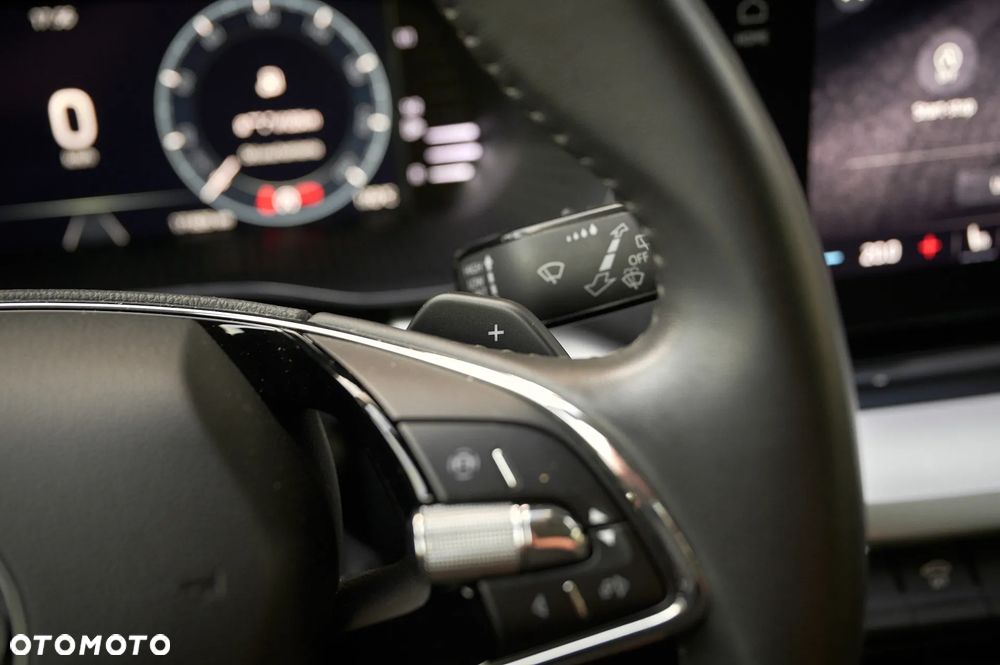 Skoda Octavia 2.0 TDI Style DSG - 32