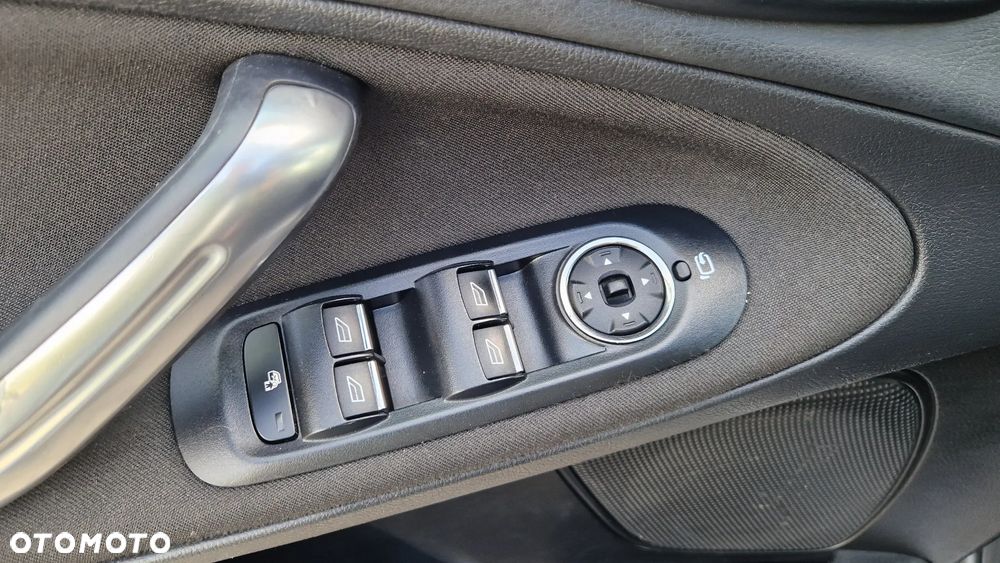 Ford S-Max 2.0 TDCi DPF Titanium X - 31