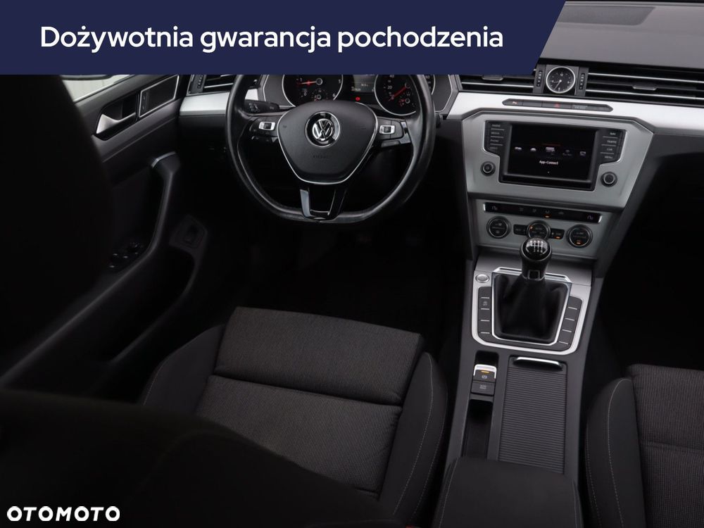 Volkswagen Passat Variant - 9