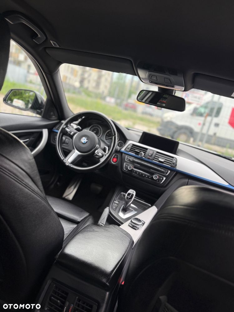 BMW Seria 3 328i xDrive - 35
