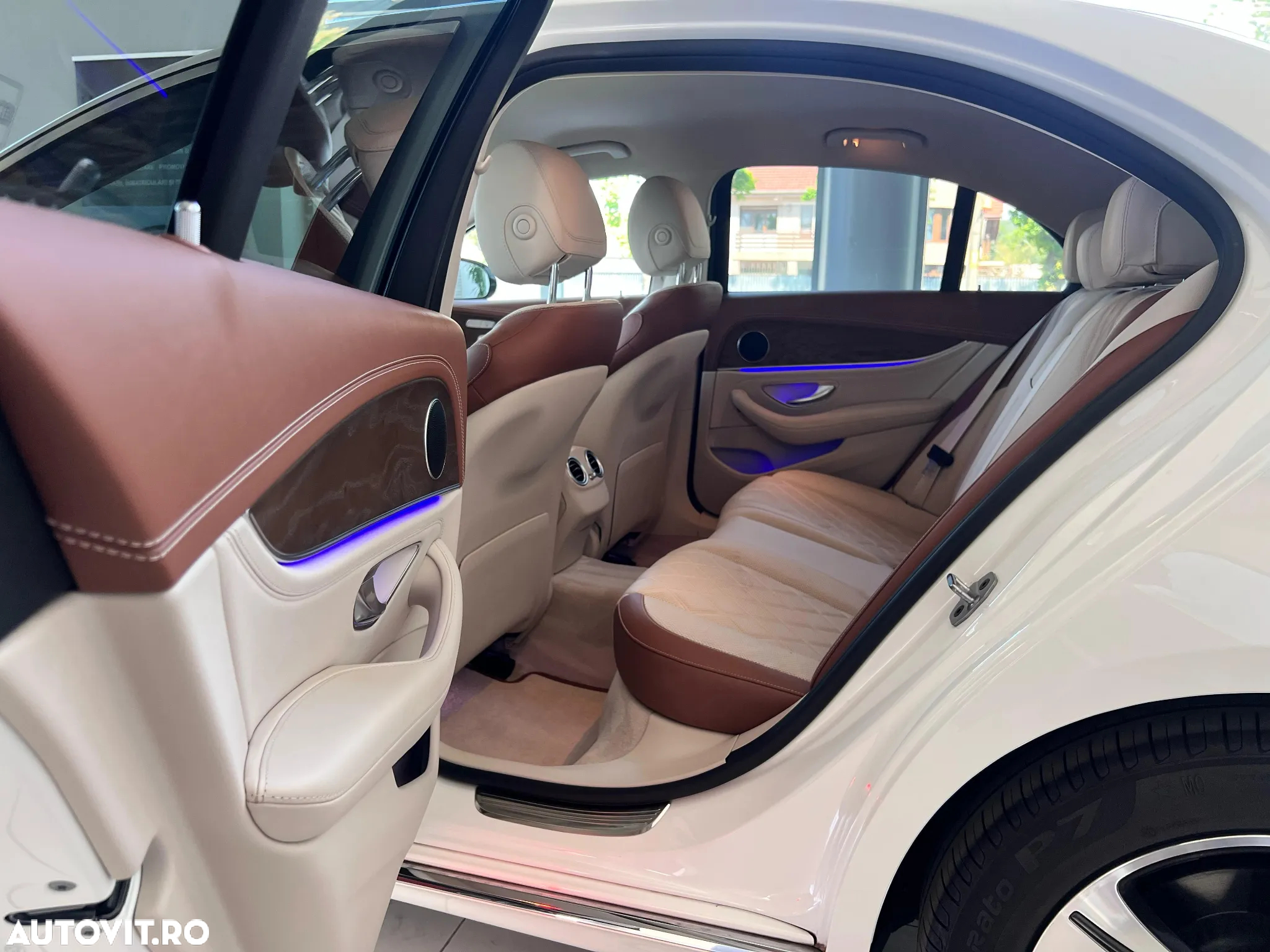 Mercedes-Benz E - 19