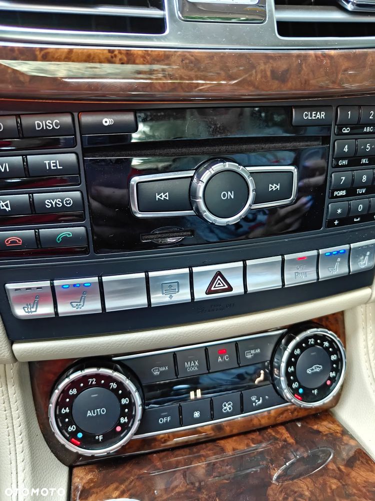 Mercedes-Benz CLS 500 BlueEff - 21