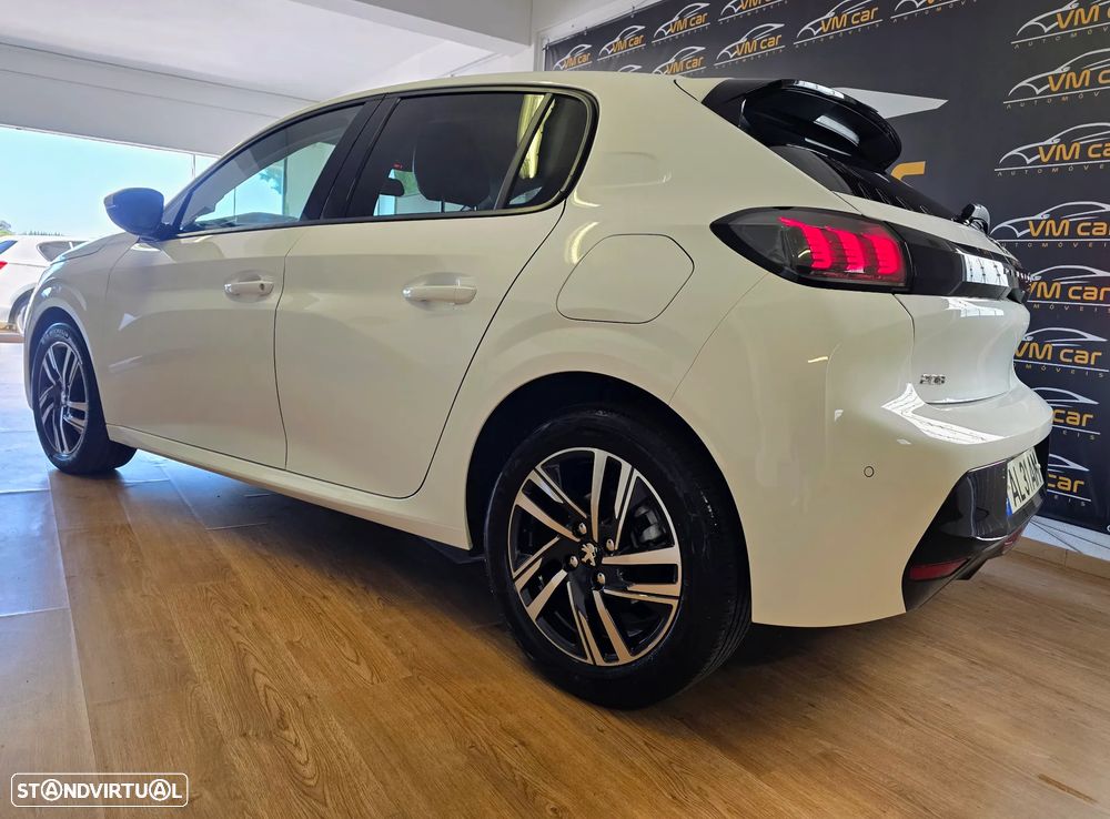 Peugeot 208 1.2 PureTech Allure - 11