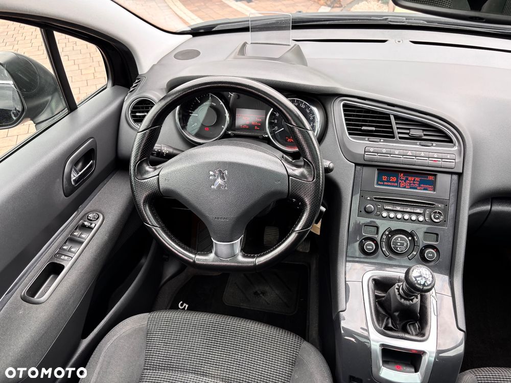 Peugeot 5008 - 25