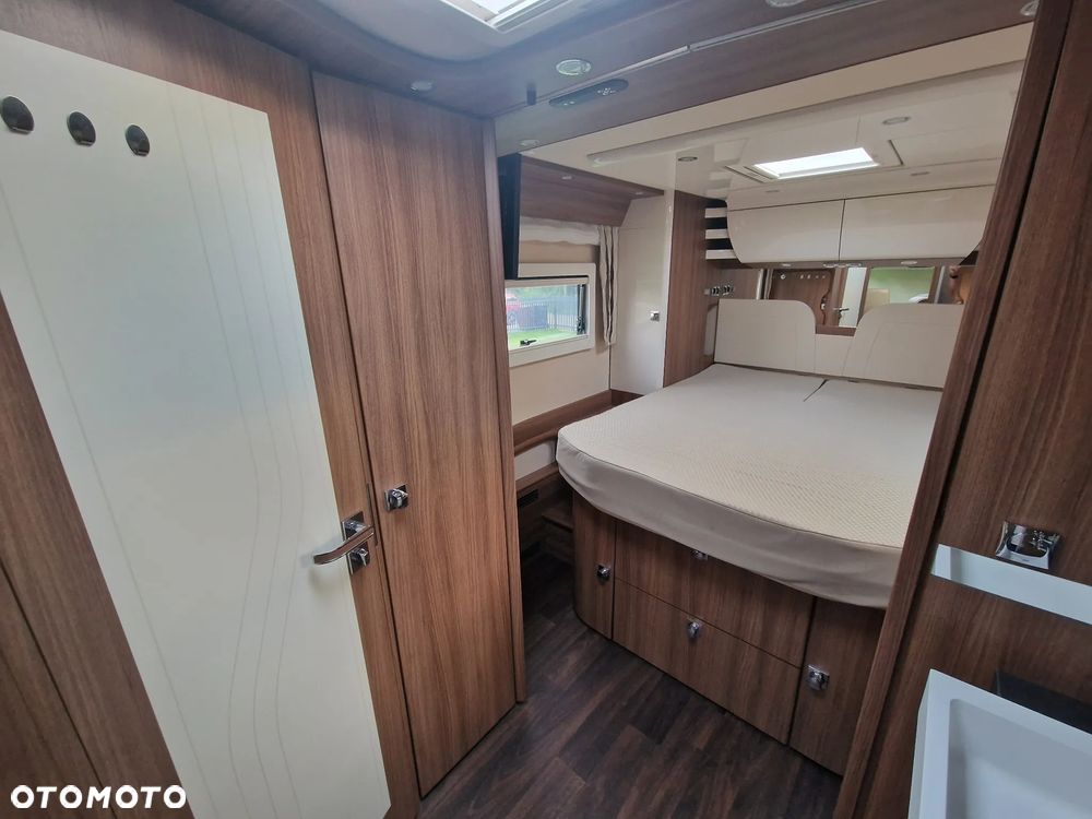 Carthago Chic E-line 64 XL QB - 11