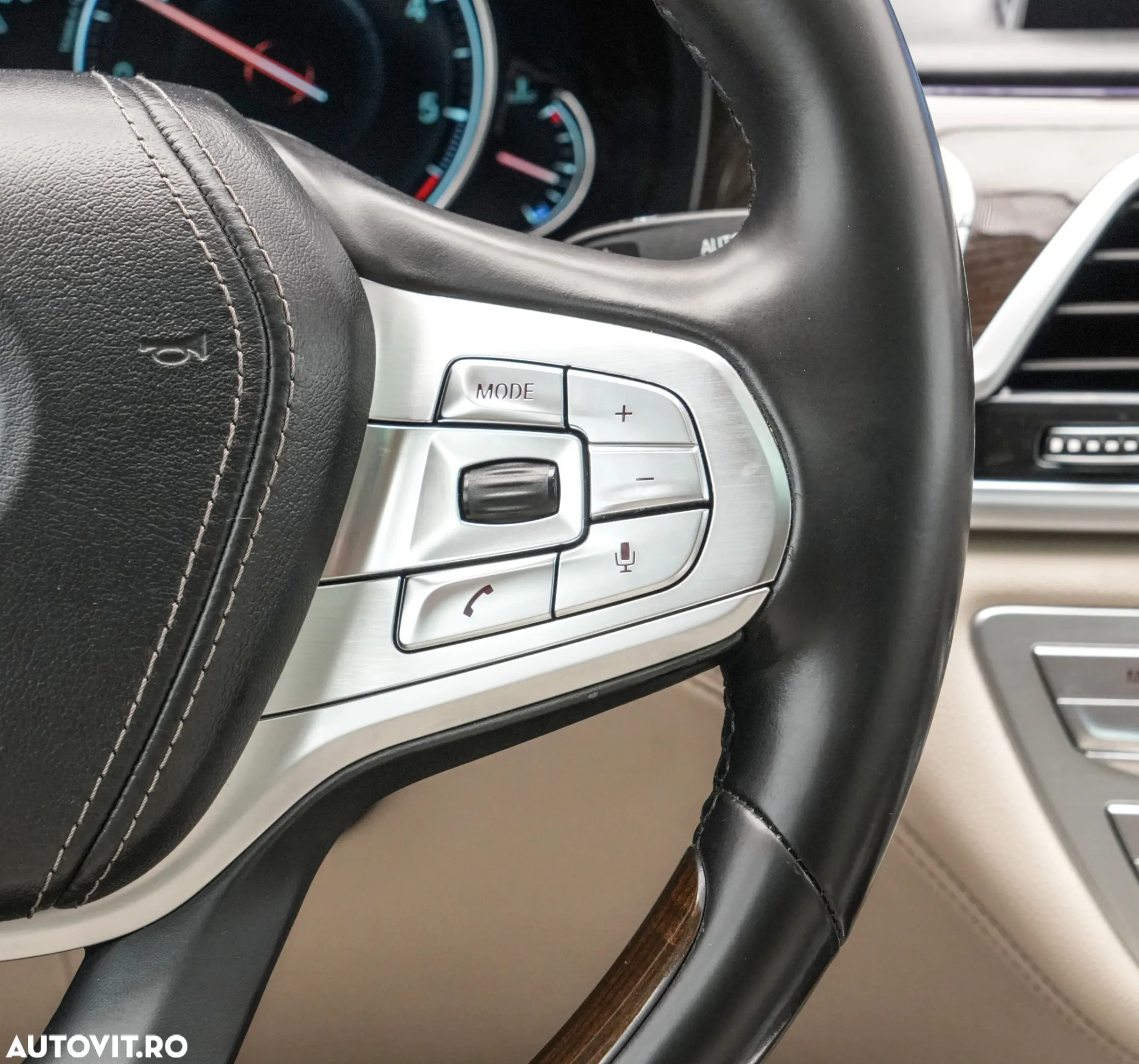 BMW Seria 7 730d xDrive - 28
