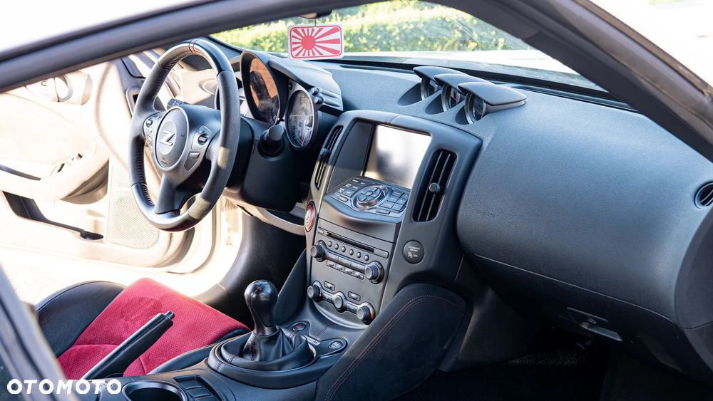 Nissan 370 Z 3.7 V6 Nismo - 8